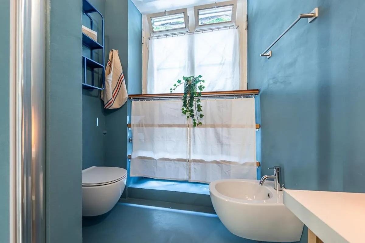 Navigli Typical Milan Home With Private Courtyard