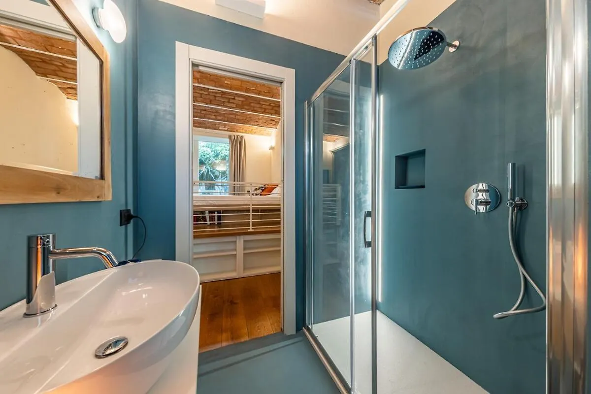 Apartament Navigli Typical Milan Home With Private Courtyard