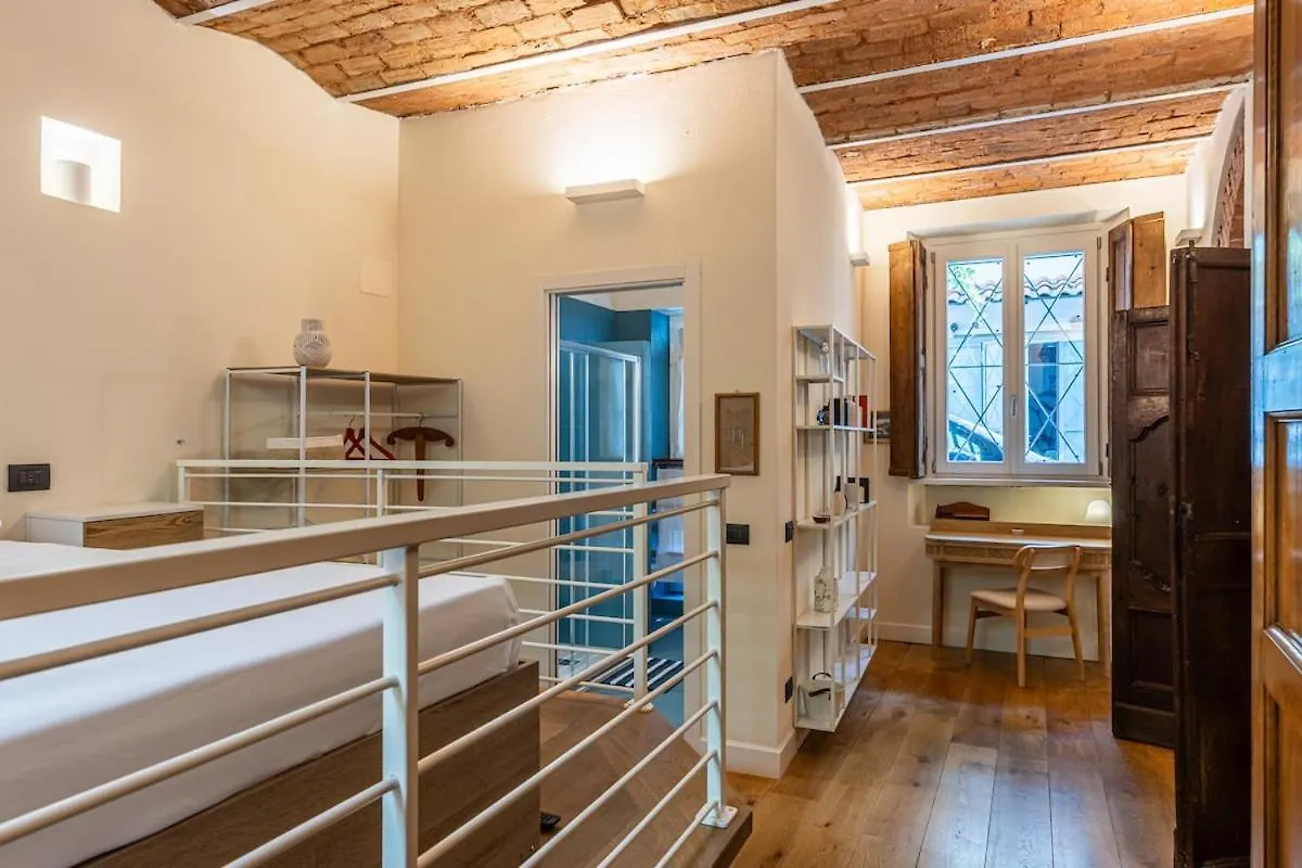 Navigli Typical Milan Home With Private Courtyard Apartament