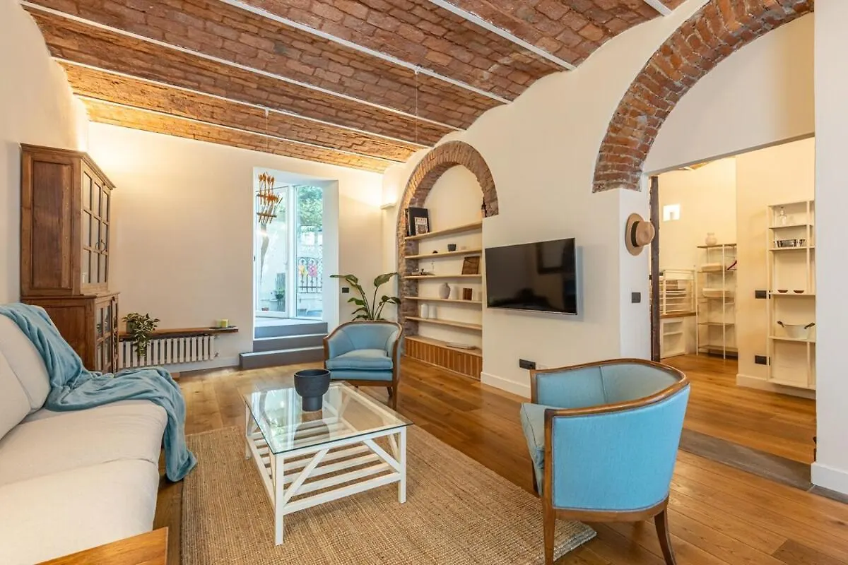 Navigli Typical Milan Home With Private Courtyard Apartament
